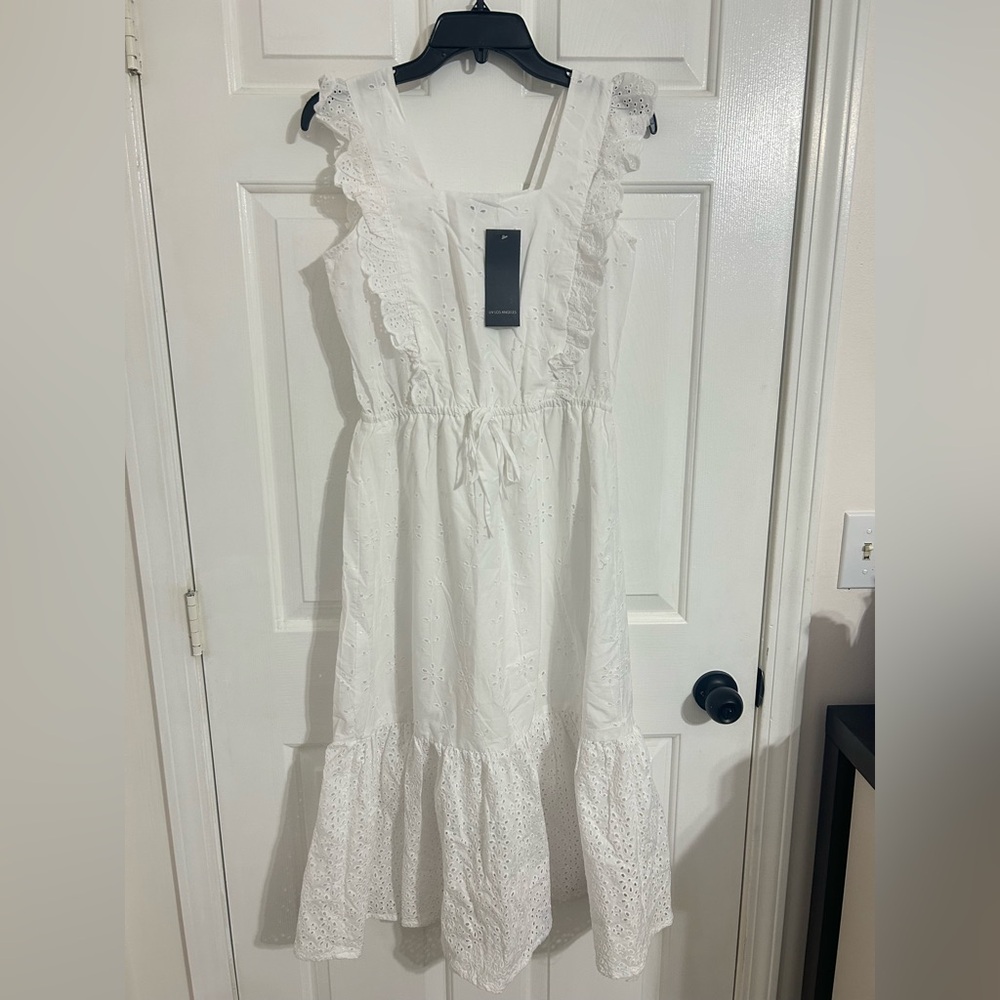 Chic White Ruffle Midi Dress